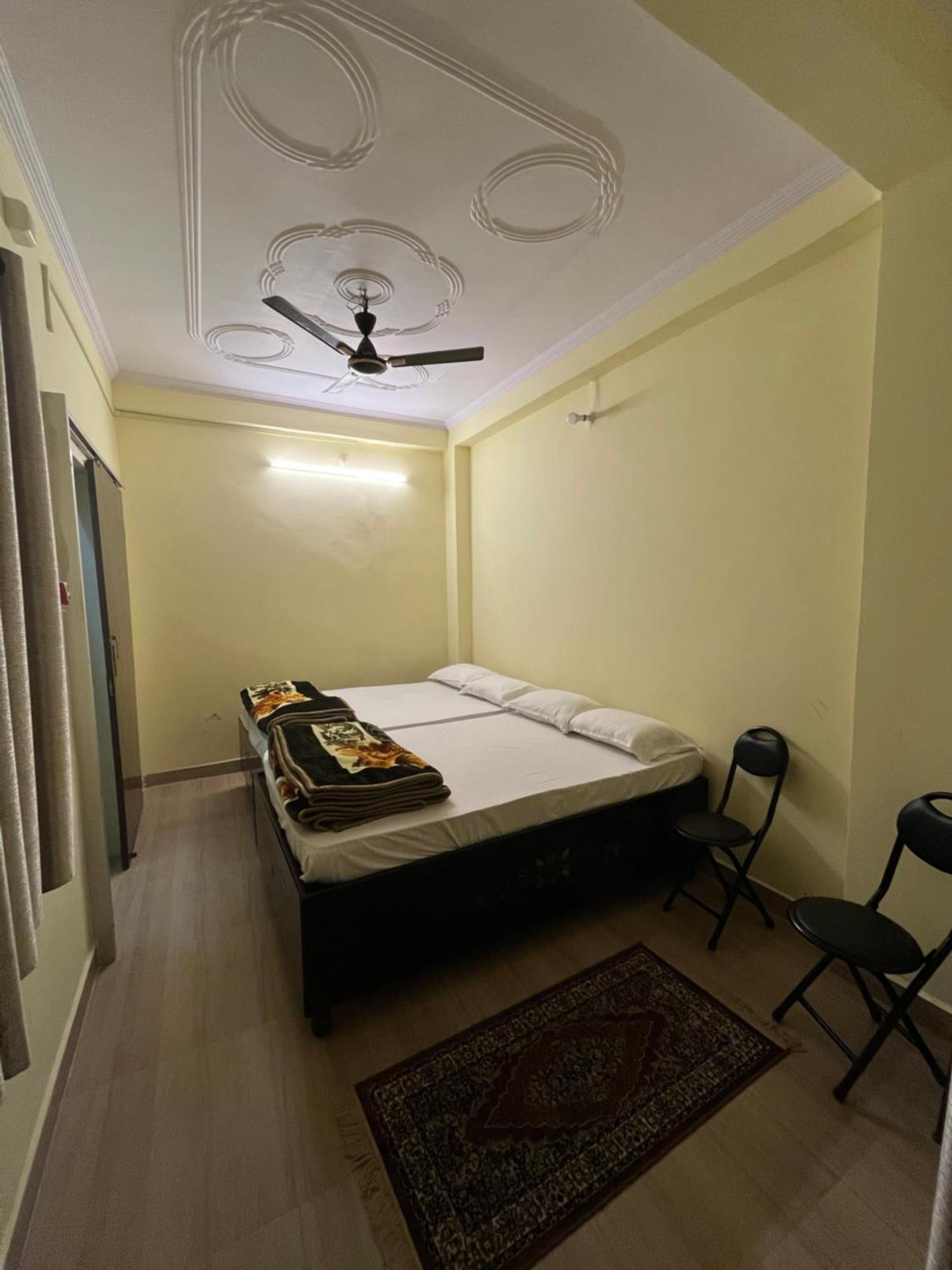 Incredible Banaras Inn Варанасі Екстер'єр фото